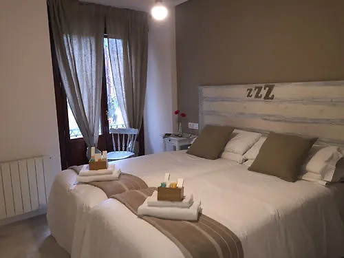 7 Kale Bed And Breakfast Μπιλμπάο